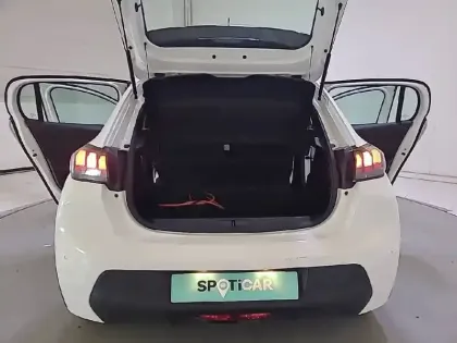 Photo 37 Peugeot 208  ELECTRIQUE 50 KWH 136