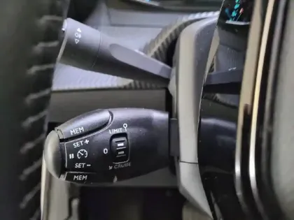 Photo 60 Peugeot 208  ELECTRIQUE 50 KWH 136