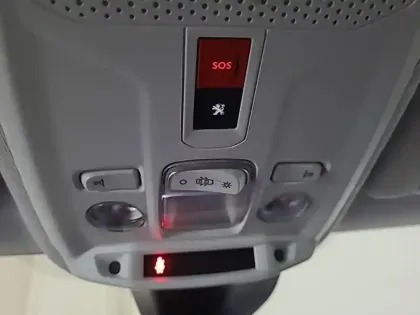 Photo 59 Peugeot 208  ELECTRIQUE 50 KWH 136