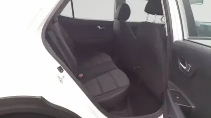 Photo 16 Kia Stonic  1.0 T-GDi 100 ch BVM6