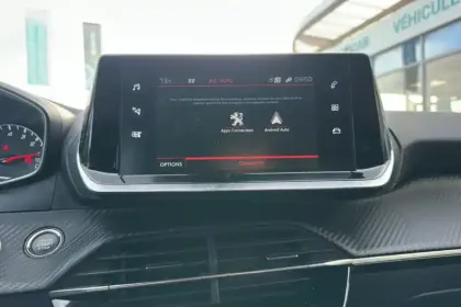 Photo 16 Peugeot 208  PureTech 100 S&S BVM6