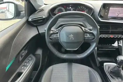 Photo 12 Peugeot 208  PureTech 100 S&S BVM6