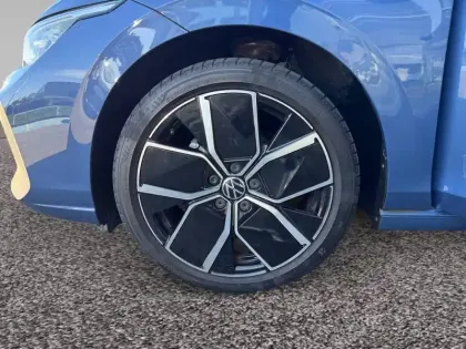 Photo 33 Volkswagen Golf  1.5 eTSI EVO2 150 DSG7