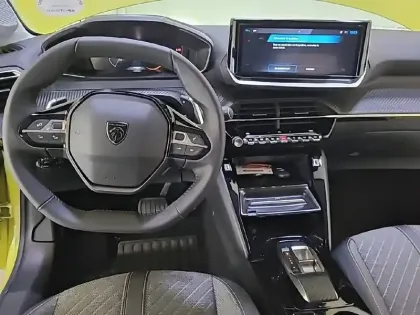 Photo 7 Peugeot 208  Hybrid 100 e-DCS6