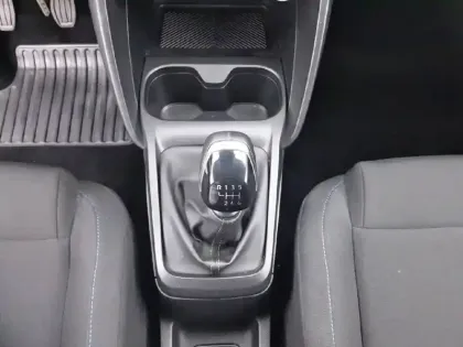 Photo 13 Citroën C3  Turbo 100 ch BVM6