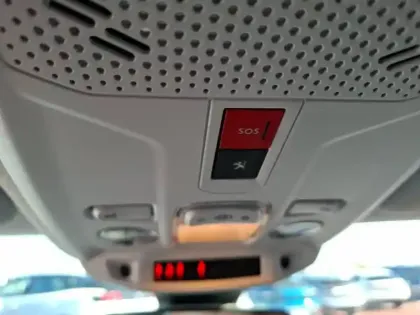 Photo 23 Peugeot 208  PureTech 100 S&S BVM6