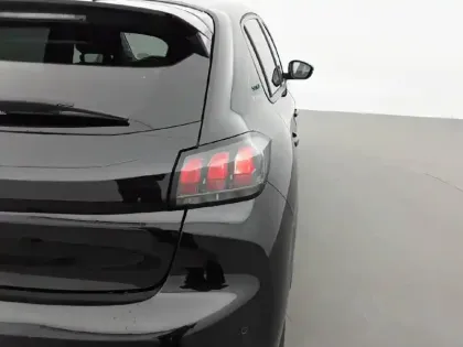 Photo 43 Peugeot 208  PureTech 100 S&S BVM6