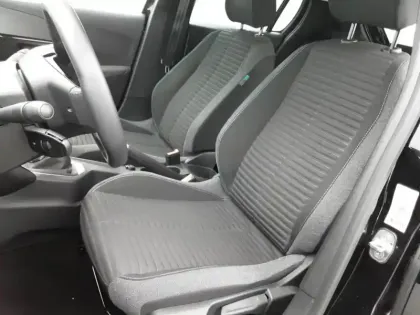 Photo 37 Peugeot 208  PureTech 100 S&S BVM6