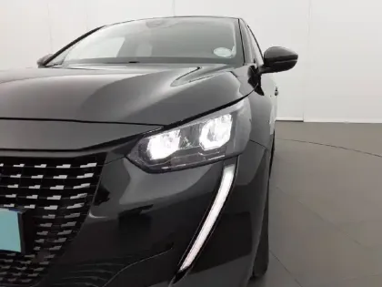 Photo 42 Peugeot 208  PureTech 100 S&S BVM6