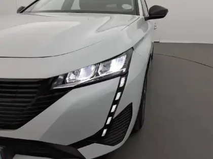 Photo 65 Peugeot 308  SW BlueHDi 130ch S&S EAT8