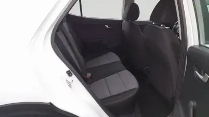 Photo 15 Kia Stonic  1.0 T-GDi 100 ch BVM6