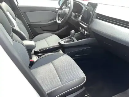 Photo 31 Renault Clio  E-Tech full hybrid 145 ch GSR2