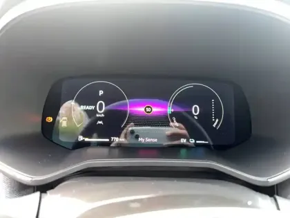 Photo 33 Renault Clio  E-Tech full hybrid 145 ch GSR2