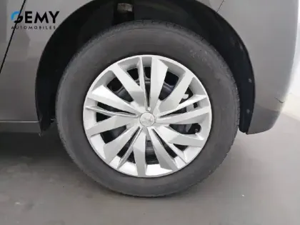 Photo 28 Peugeot 208  PureTech 75 S&S BVM5