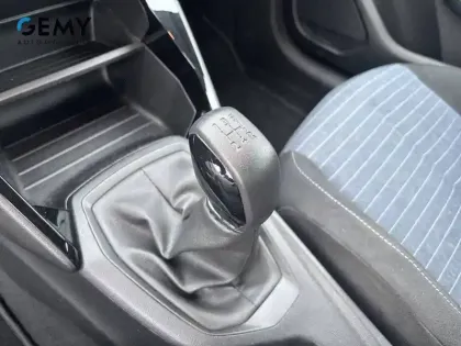 Photo 15 Peugeot 208  PureTech 75 S&S BVM5