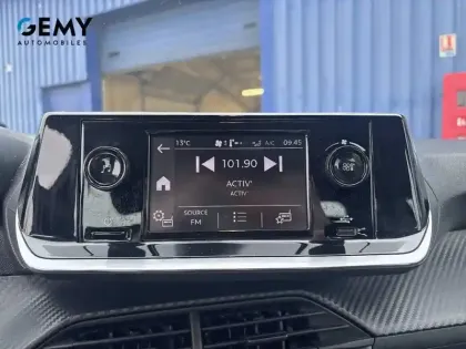 Photo 13 Peugeot 208  PureTech 75 S&S BVM5