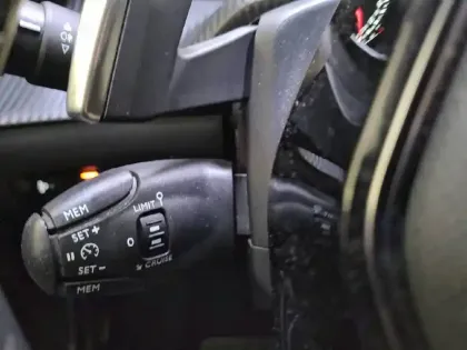 Photo 26 Peugeot 2008  PureTech 130 S&S EAT8