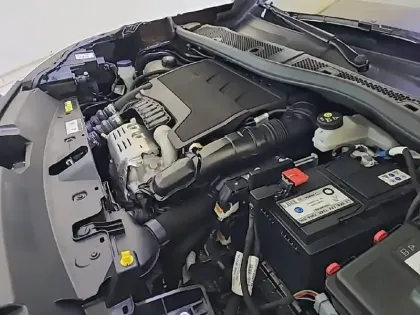 Photo 14 Peugeot 2008  PureTech 130 S&S EAT8