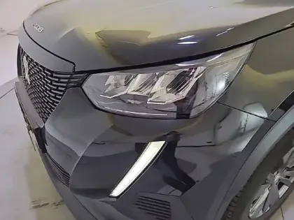 Photo 15 Peugeot 2008  PureTech 130 S&S EAT8