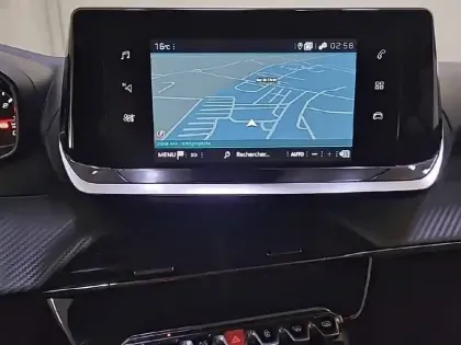 Photo 18 Peugeot 2008  PureTech 130 S&S EAT8