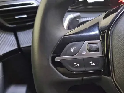 Photo 27 Peugeot 2008  PureTech 130 S&S EAT8