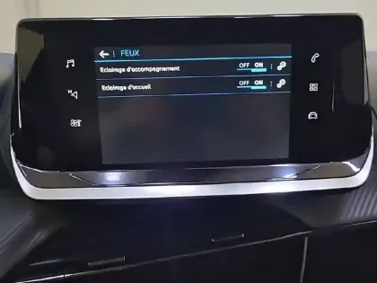 Photo 22 Peugeot 2008  PureTech 130 S&S EAT8