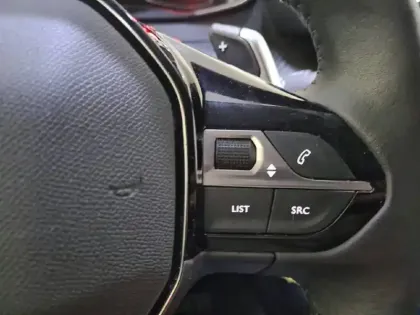 Photo 28 Peugeot 2008  PureTech 130 S&S EAT8