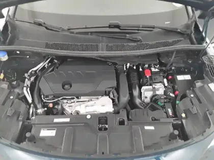 Photo 40 Peugeot 3008  Hybrid 225 e-EAT8