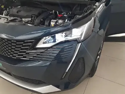 Photo 36 Peugeot 3008  Hybrid 225 e-EAT8