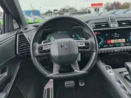 Photo 8 DS Ds 7 DS7 Crossback Hybride E-Tense 225 EAT8