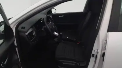 Photo 12 Kia Stonic  1.0 T-GDi 100 ch BVM6
