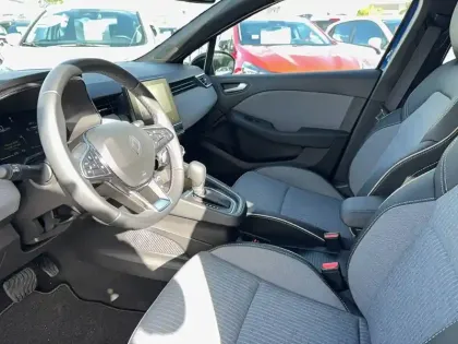 Photo 28 Renault Clio  E-Tech full hybrid 145 ch GSR2