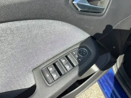 Photo 24 Renault Clio  E-Tech full hybrid 145 ch GSR2