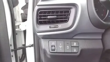 Photo 23 Kia Stonic  1.0 T-GDi 100 ch BVM6