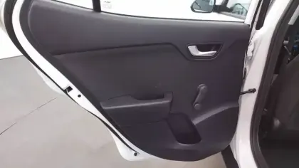 Photo 26 Kia Stonic  1.0 T-GDi 100 ch BVM6