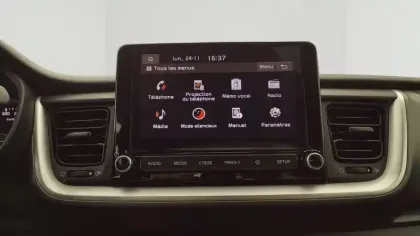 Photo 13 Kia Stonic  1.0 T-GDi 100 ch BVM6