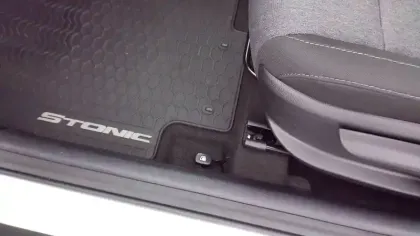 Photo 23 Kia Stonic  1.0 T-GDi 100 ch BVM6