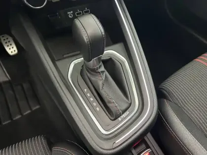 Photo 12 Renault Clio  E-Tech 140 - 21N