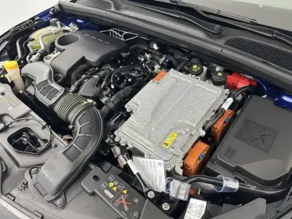 Photo 21 Renault Clio  E-Tech 140 - 21N