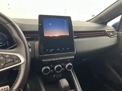 Photo 11 Renault Clio  E-Tech 140 - 21N