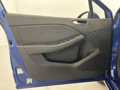 Photo 10 Renault Clio  E-Tech 140 - 21N