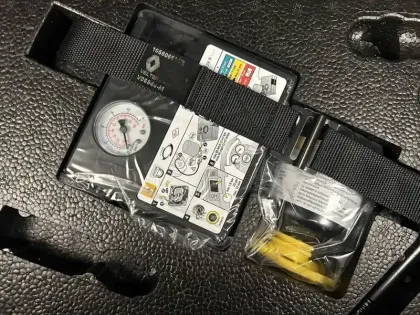 Photo 22 Renault Clio  E-Tech 140 - 21N