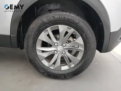 Photo 26 Peugeot 2008  BlueHDi 110 S&S BVM6