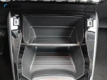 Photo 35 Peugeot 2008  BlueHDi 110 S&S BVM6