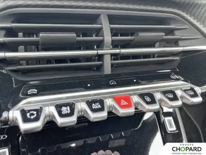 Photo 13 Peugeot 208  Electrique 54 kWh 156ch