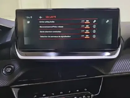 Photo 19 Peugeot 208  PureTech 100 S&S BVM6