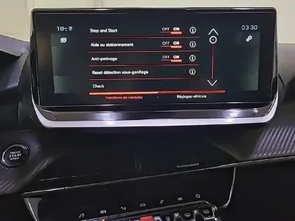 Photo 18 Peugeot 208  PureTech 100 S&S BVM6