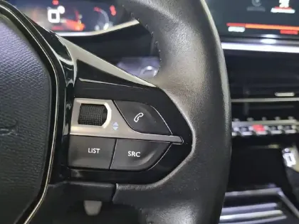 Photo 23 Peugeot 208  PureTech 100 S&S BVM6