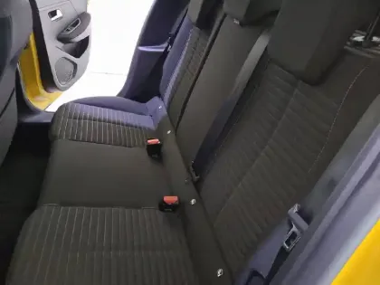 Photo 41 Peugeot 208  PureTech 100 S&S BVM6