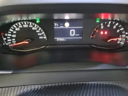 Photo 9 Peugeot 208  PureTech 100 S&S BVM6